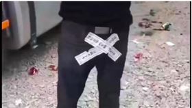 男司機褲襠傳遭貼封條。（圖／翻攝自微博）