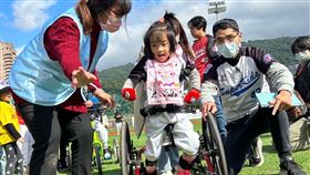 頂新和德與味全龍助300位身障兒一圓棒球夢