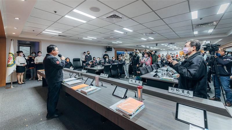 舉行最後一次市政會議　鄭文燦感性發言