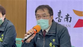 台南,經發局長,陳凱凌,涉貪,聲押,名片,現金,黃偉哲,清廉,追究