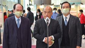 行政院長蘇貞昌今(22)日出席「第22屆公共工程金質獎」頒獎典禮。（圖／行政院提供)