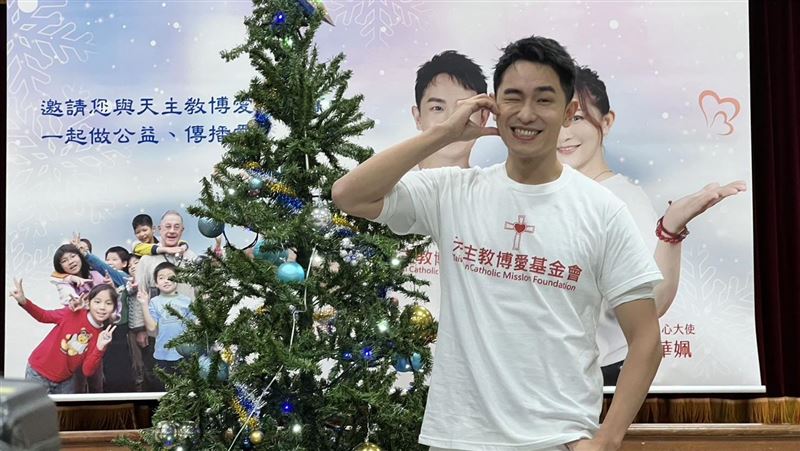 父喪幫媽媽擺攤　8點檔男星吐低收領補助