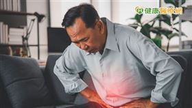 由於確診胰臟癌多為晚期，已轉移或侵犯至周邊器官，目前僅兩成患者能夠以手術治療，其它必須透過化療或放療來避免惡化、延長存活期。