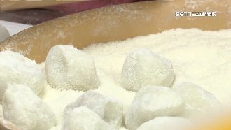 帶麻糬拜土地公　吃不完放冷凍能「回春」