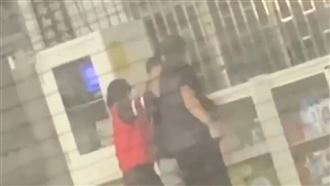 邊加油邊抽菸遭制止　他竟出手打男員工