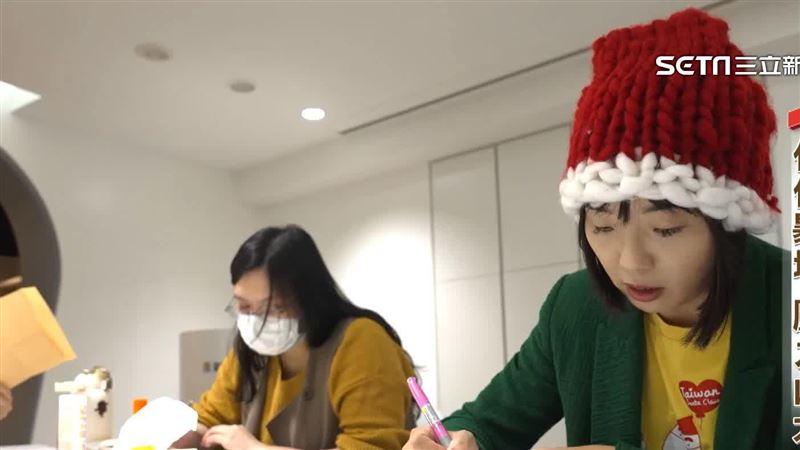 真有「台版」耶誕老公公！真面目曝光