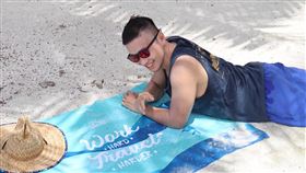 瓦勒斯 Wallace（王武晨）　（圖／翻攝自瓦勒斯 Wallace粉專）