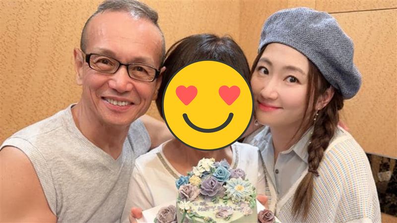 Selina媽72歲神凍齡！「超狂嫩臉」網看傻