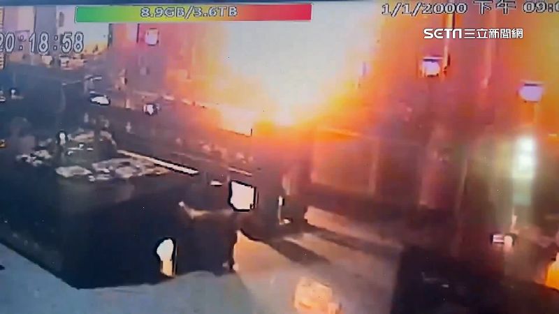 蠟燭燒神尊衣袍釀火　40座神像遭祝融焦黑