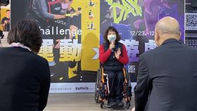 呂嘉儀說，對於身心障礙者而言，運動處處都是障礙。能踏進運動場館運動讓她很感動。（圖／記者簡浩正攝影）