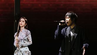 鐵肺歌后平安夜「現身」五月天演唱會嗨爆