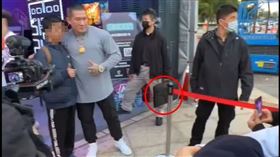 館長的防彈包（圖／翻攝自剽悍臉書）