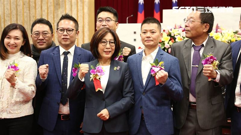新／藍營分裂！高雄正副議長選舉結果出爐