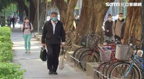 前台北市長柯文哲重返台大醫院上班第一天
