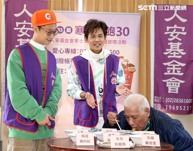 浩角翔起任「寒士吃飽30」愛心大使，送上年菜佳餚關懷弱勢團體。（記者邱榮吉/攝影）