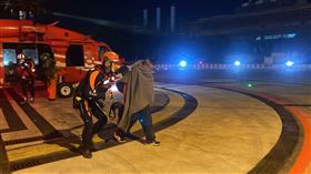 空勤，吊掛，救援（圖／翻攝畫面）