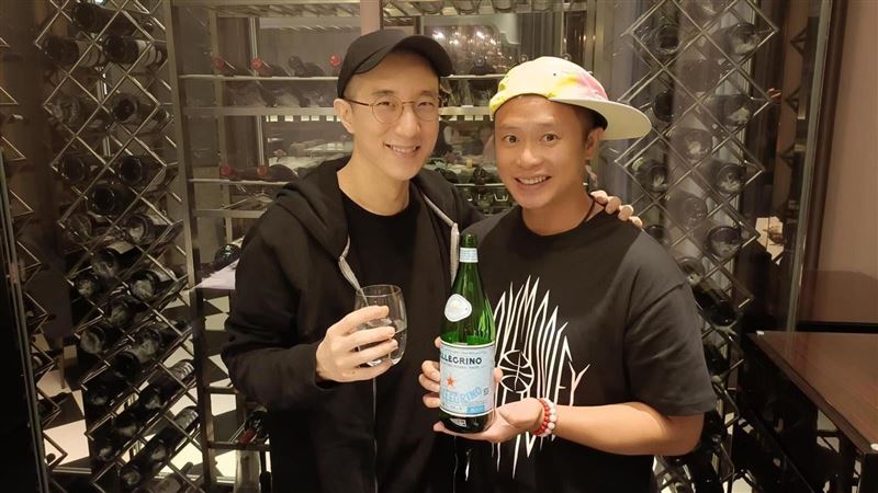 彈頭富二代身家遭起底！42歲慶生趴妹仔多