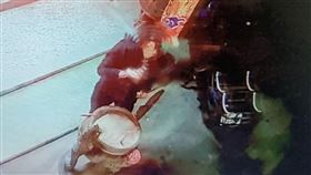 台南,下降頭,宮廟,生雞腿,雞頭,天公爐,褻瀆祀典罪,還願