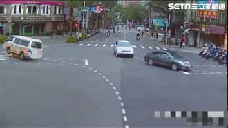 轎車騎上江子翠庇護島！網酸：三寶現形區