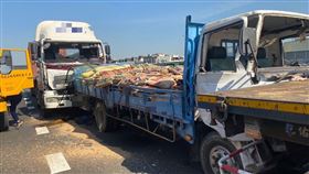 車禍,國道一號高雄段,追撞車禍