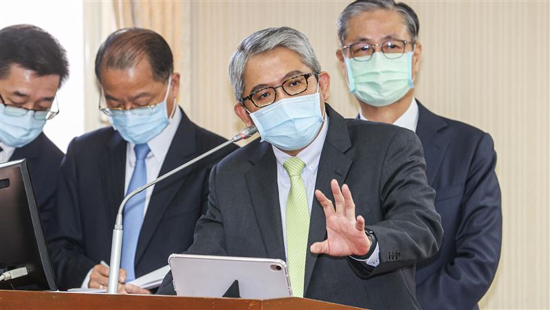 不用急！花敬群：94年次明年無法申請入伍