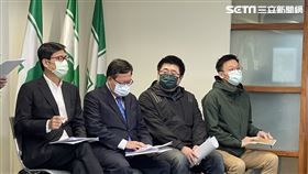 陳其邁、鄭文燦敗選檢討報告。（圖／記者高逸帆攝影）