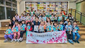 東新國小李沐恩　拿畫筆抗癌　感動師生（業配勿用）