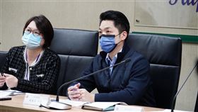 蔣萬安視察社會局。（圖／北市府提供）