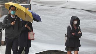 新／新年首日雨彈續炸！這些地區大雨特報