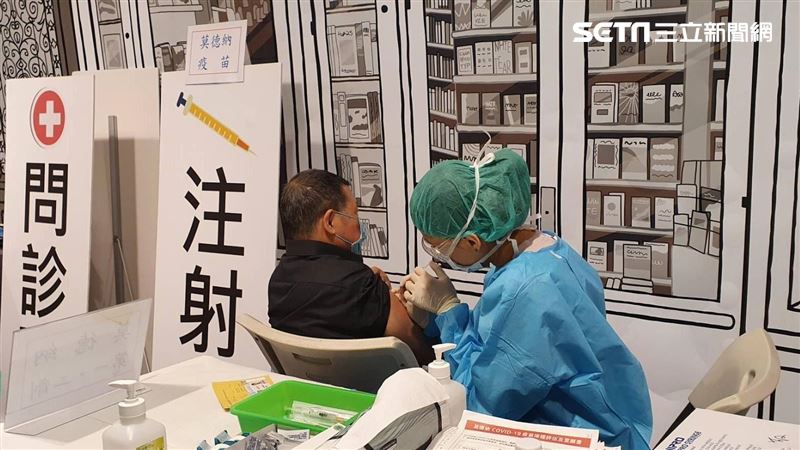 重複感染衝5％　6種人快打BA.5雙價疫苗