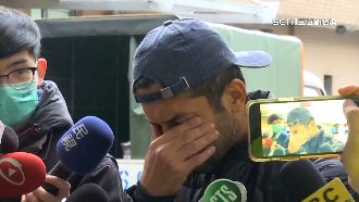 妻兒慘死公車輪下！外籍夫悲慟帶遺體北上