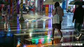 下雨(記者陳弋攝影)