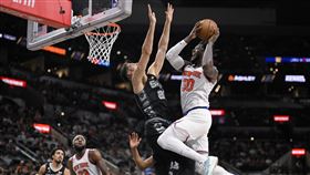 ▲尼克一哥蘭道爾（Julius Randle）繳出41分的優異成績但無法為球隊止敗。（圖／美聯社／達志影像）