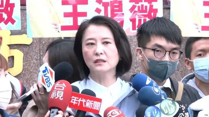 花敬群離開備詢台！王鴻薇轟：極度傲慢