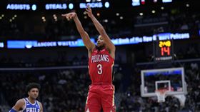 ▲麥考倫（CJ McCollum）飆進11顆三分球破鵜鶘隊史。（圖／美聯社／達志影像）