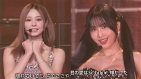 日本紅白／子瑜美出新高度！辣露性感雙腿卡哇依　TWICE胸前春光好晃。（圖／翻攝自推特）