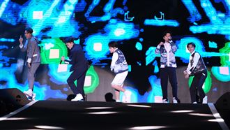 AcQUA源少年初登跨年　李秉諭感性曝心境