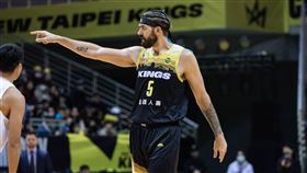 PLG新北國王洋將牧倫斯（Byron Mullens）單場轟下7顆三分彈。（圖／新北國王提供）