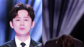 何炅主持跨年脫口發言哭了。（圖／翻攝自微博）