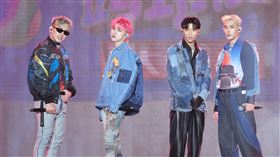 天王星登上「2023閃耀台中跨年夜」演出。