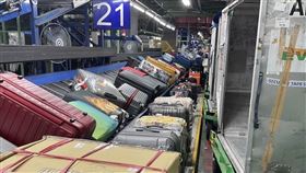 長榮航勤罷工,無人搬行李,長榮航空企業工會提供