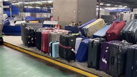 長榮航勤罷工,無人搬行李,長榮航空企業工會提供