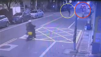 郭信一遭伏擊亡！保全：對面有台車停很久