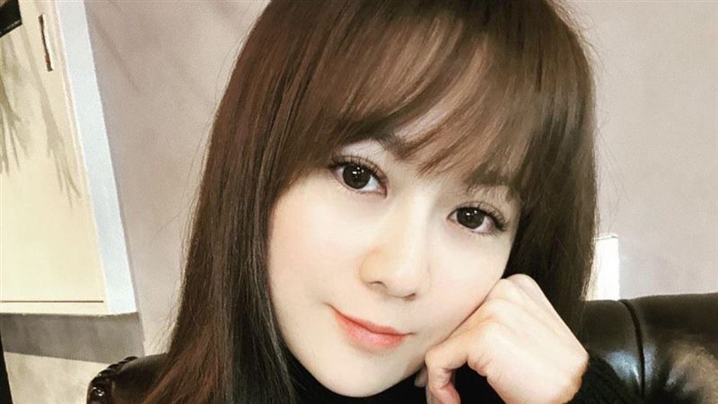 台8女神辣健身　一個擴胸動作洩魔鬼身材