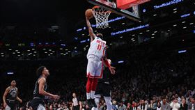 ▲厄文（Kyrie Irving）第一時間補扣。（圖／路透社／達志影像）