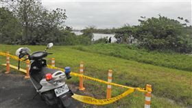 男釣魚好奇摸女模特⋯軟的！竟是真女浮屍