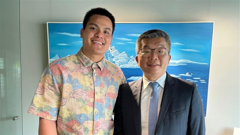 蔡其昌邀請張育成打WBC　他說義不容辭