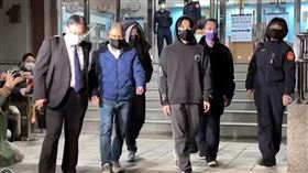 ▲蕭景田離開士林地方法院，面對媒體追問，他不發一語。（圖／翻攝畫面）