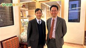 免疫風濕疾病屬於多基因遺傳疾病，也與環境有關。台中榮總免疫風濕科建議疾病治療應朝向精準健康照護。