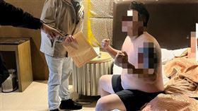 假冒警搶劫！3男得50萬爽上酒店　下場慘